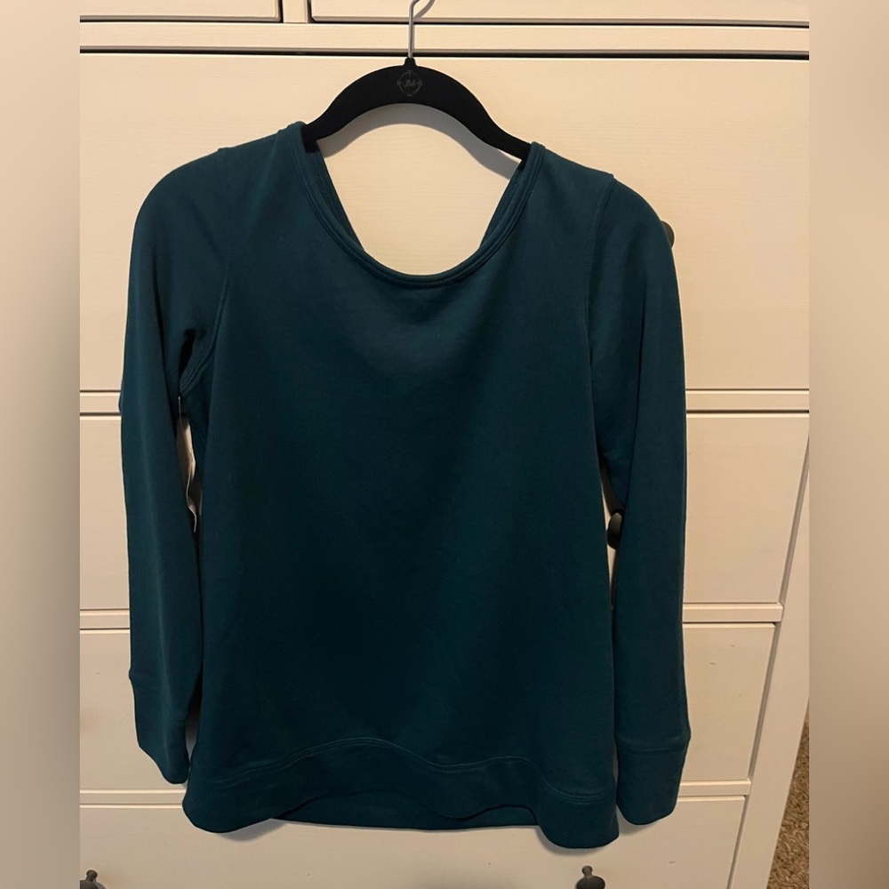NWT Old Navy Active Sweatshirt w/Back Cutout Size small